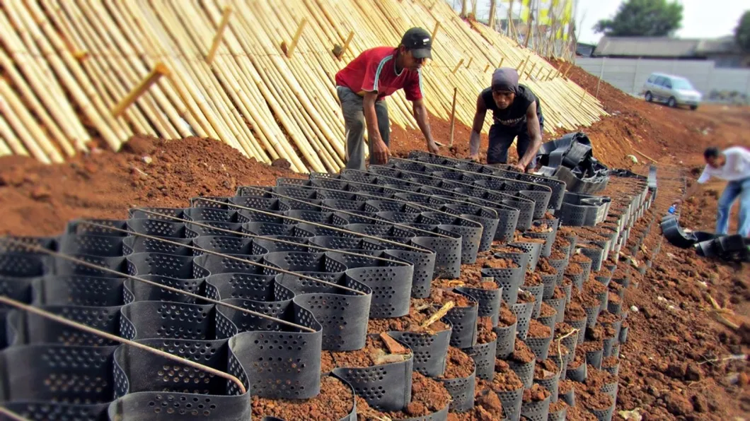 Güçlendirme Giriş Yolu HDPE Geocell Yol Çakıl Stabilizer ızgara destek duvarı 0