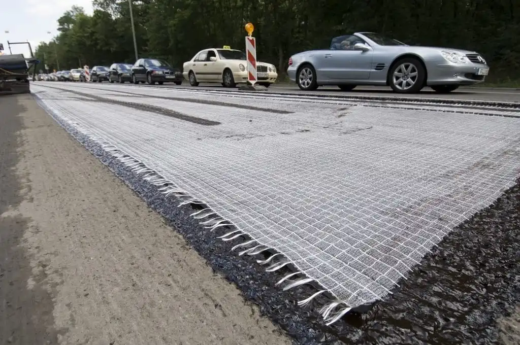 Toprak Güçlendirme/Yol İnşaatı Malzemesi için Dokunulmamış Jeotekstille Kompozit Biaxial Fiberglass Geogrid 8
