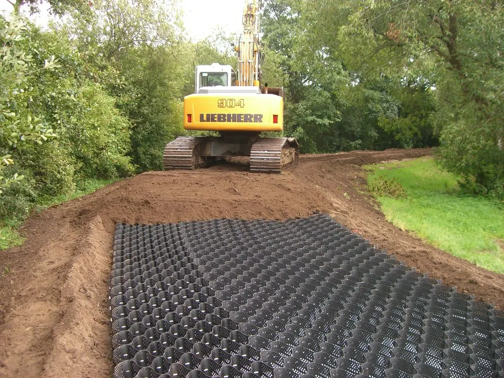HDPE çakıl ızgara malzeme sistemi yol için dokulu geocell yol güçlendirme için çim ağ döşeme 7