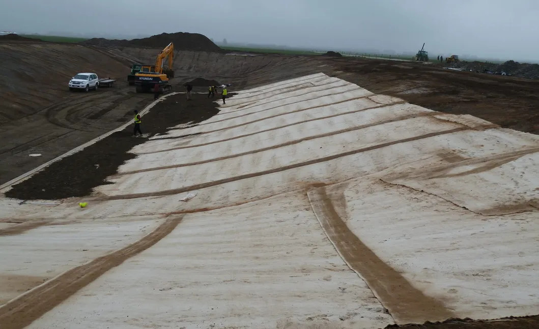 Havuz Anti-Seepage Geosynthetic GCL Clay Liner Mat Gcl Bentonite Depolama için Geosynthetic 10