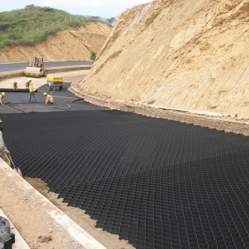 Toprak Güçlendirme Yolu Tepe Eğimi İçin Korozyon Önleyici 50mm Hdpe Geocell