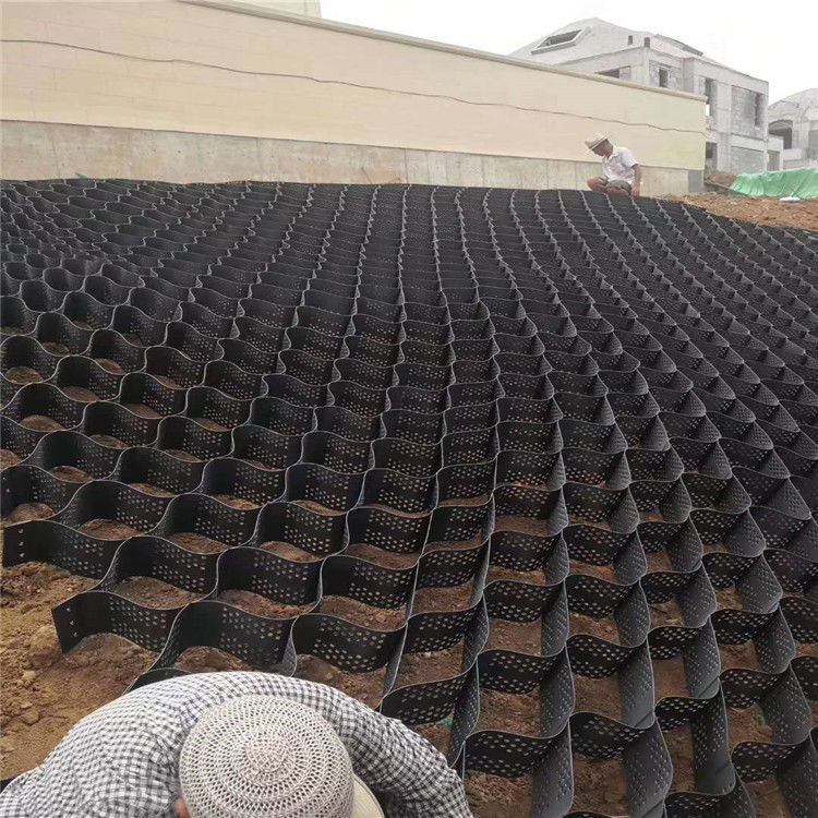 Siyah Çakıl Stabilizatör ızgara zemin HDPE Geocell Fabrikası Araç Yolu Destek Duvarları için Çakıl Stabilizatörü