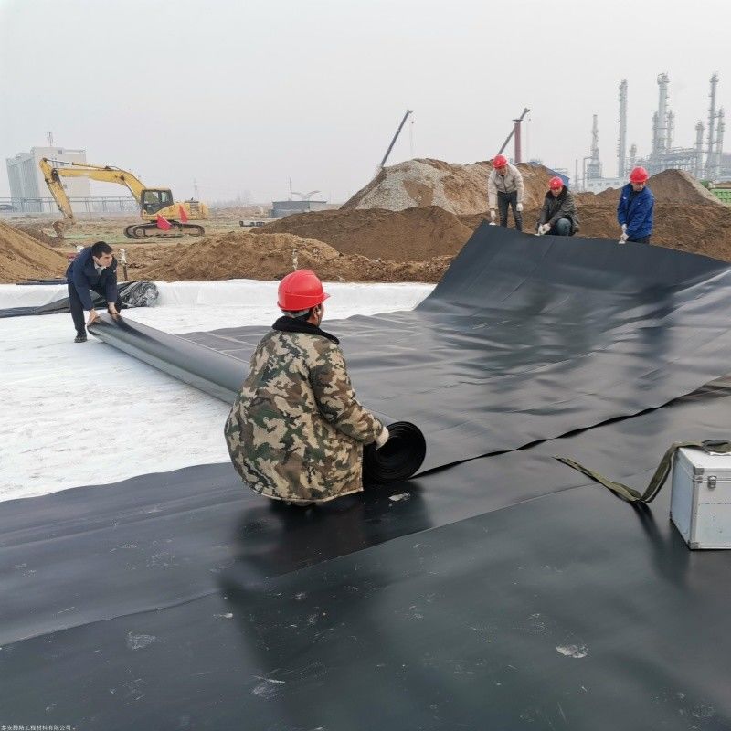 HDPE Geomembrane Su geçirmezlik Liner / Havuz Liner / Georid Yol İnşaatı Malzemesi Çöplük Biyogaz Digester