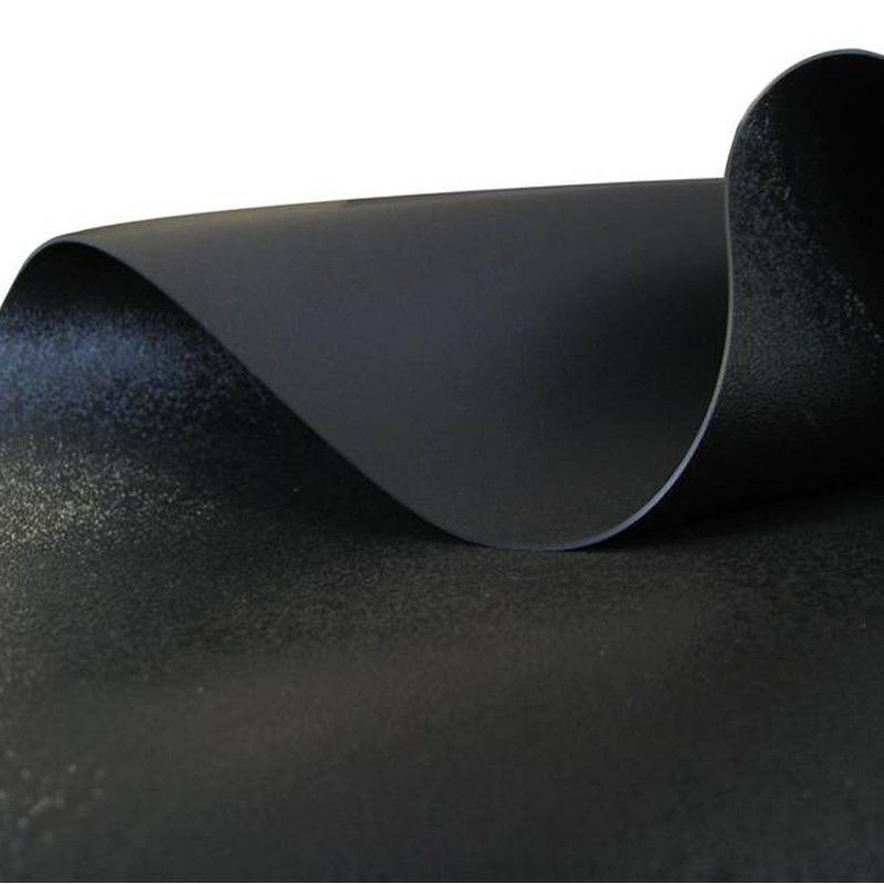 Yüksek yoğunluklu polietilen (HDPE) Geomembranlar Siyah UV-Dayanıklı Kaplamalar Polietilen havuz kaplamaları Çöplüğe tutunmak için 1.5mm Kalınlık Geomembran 500N Çekiş Gücü