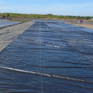 Tarımsal Geomembran Havuz Liner 1mm Su geçirmez HDPE Çöplük Geomembran Havuz Liner 0.75mm 1.5mm Havuz Liner