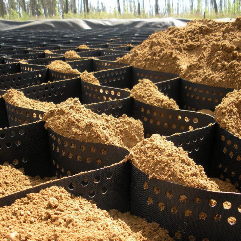 Yüksek Güçlü HDPE Geocell Çakıl Şebeke Sistemi, Giriş Yolları, Toprak Istikrarı, Eğim Koruması ve Destek Duvarı Güçlendirme