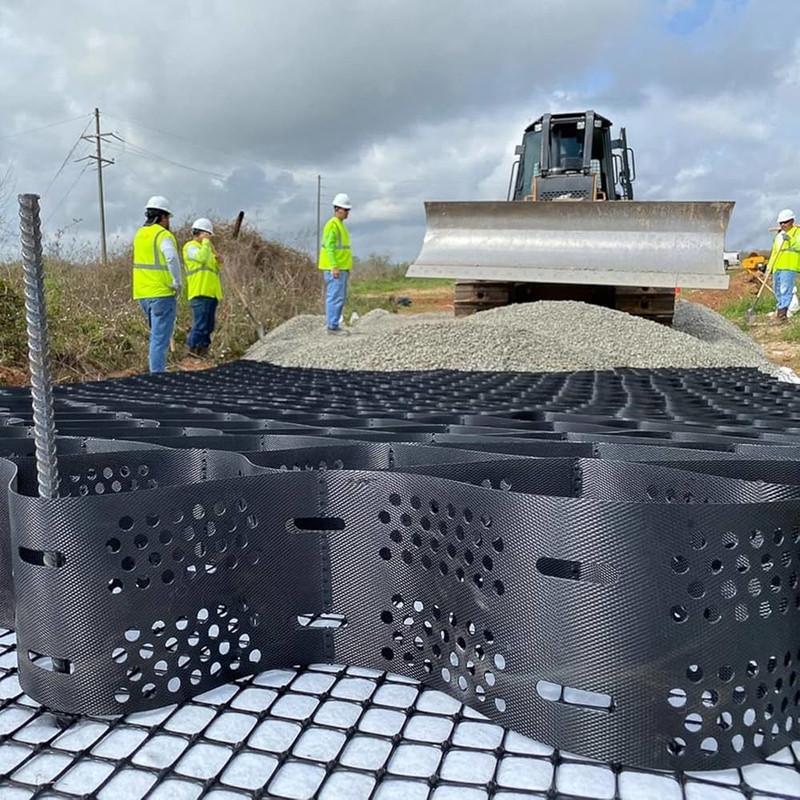 Dayanıklı HDPE Geogözeler Pürüzsüz Yüzey HDPE Geogözeler Otoparklar için Erozyon Kontrolü için Eğimler İstinat Duvarı Desteği